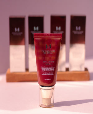 
            
                Load image into Gallery viewer, M Perfect Cover Bb Cream Spf 42 Pa+++ 23
            
        