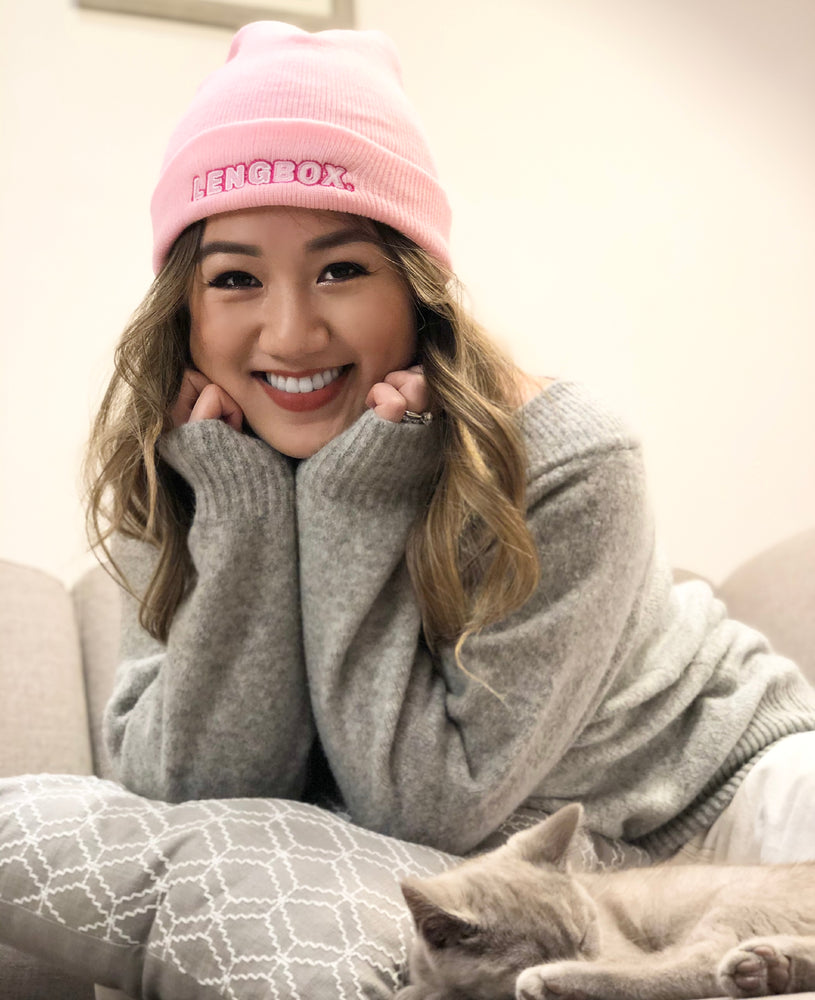 
            
                Load image into Gallery viewer, Lengbox Soft Pink Beanie Hat
            
        