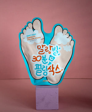 
            
                Load image into Gallery viewer, A&amp;#39;pieu Soft Foot 30-Minute Peeling Socks
            
        